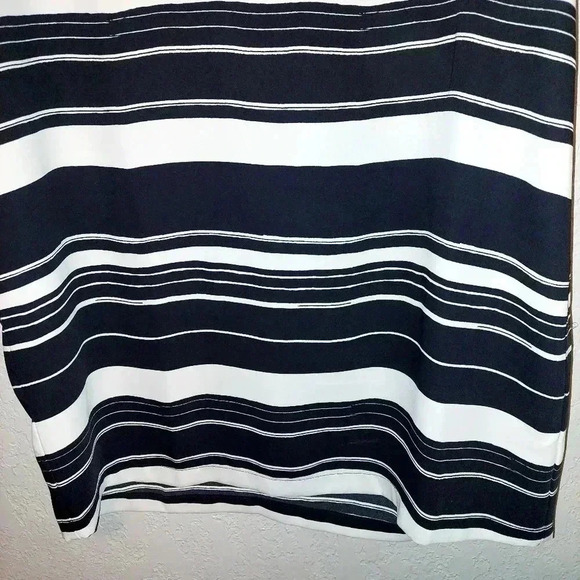 ADRIENNE VITTADINI Sheath Dress 8 Womens Striped Black White Short Sleeves - Picture 4 of 8